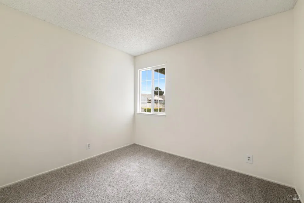 166 Delta Circle Vallejo, CA 94589