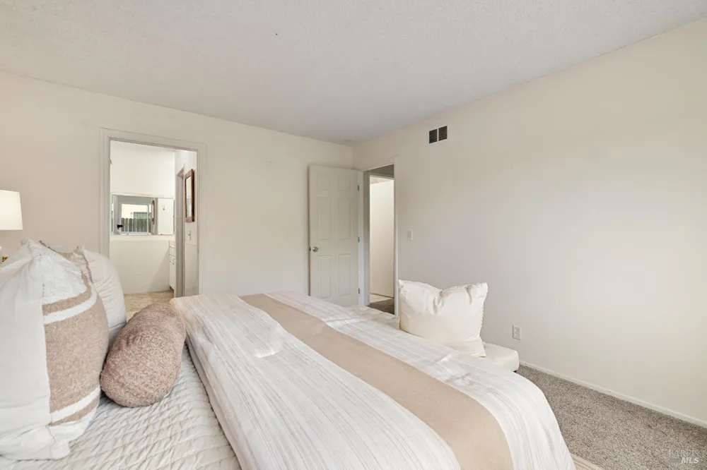 166 Delta Circle Vallejo, CA 94589