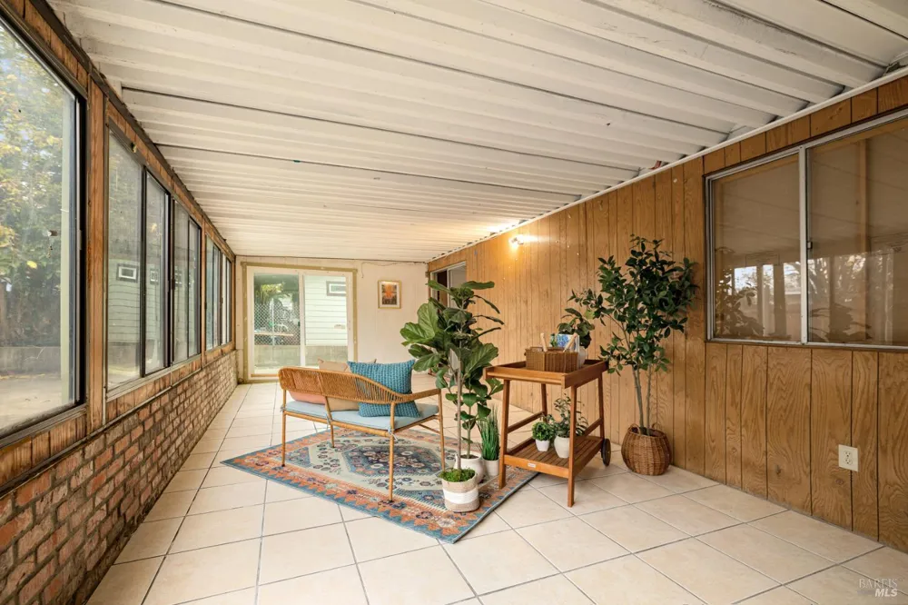 166 Delta Circle Vallejo, CA 94589