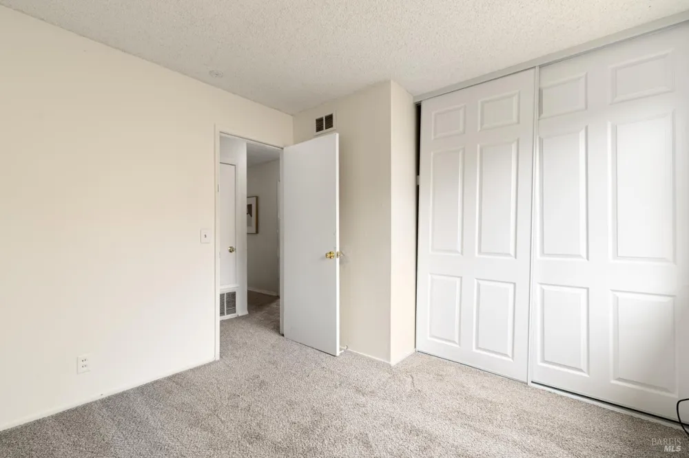 166 Delta Circle Vallejo, CA 94589