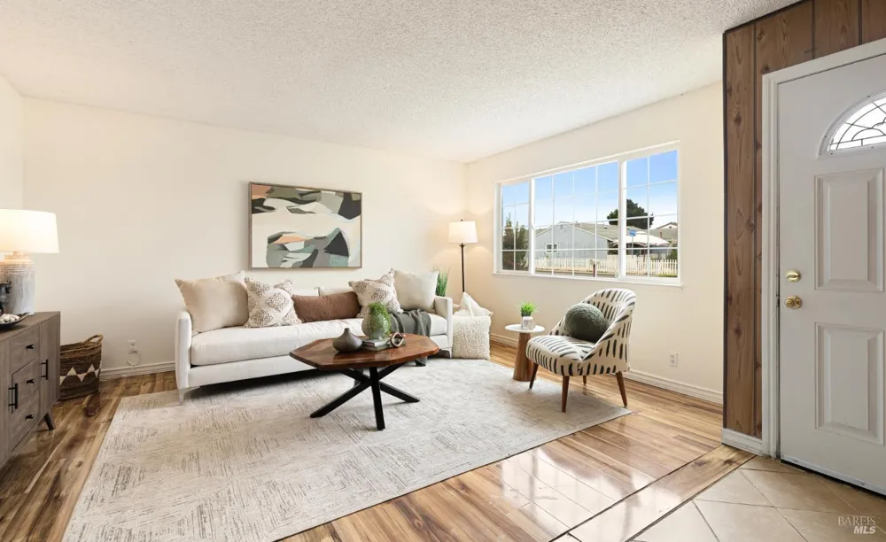 166 Delta Circle Vallejo, CA 94589