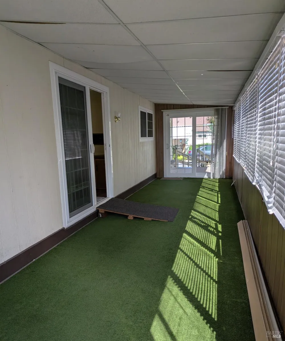 61 Somerset Drive Santa Rosa, CA 95401