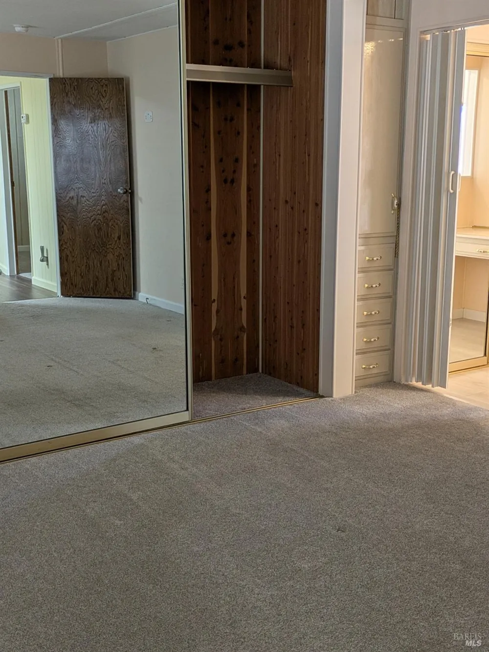 61 Somerset Drive Santa Rosa, CA 95401