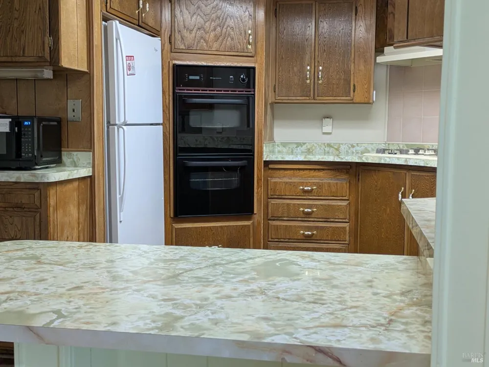 61 Somerset Drive Santa Rosa, CA 95401