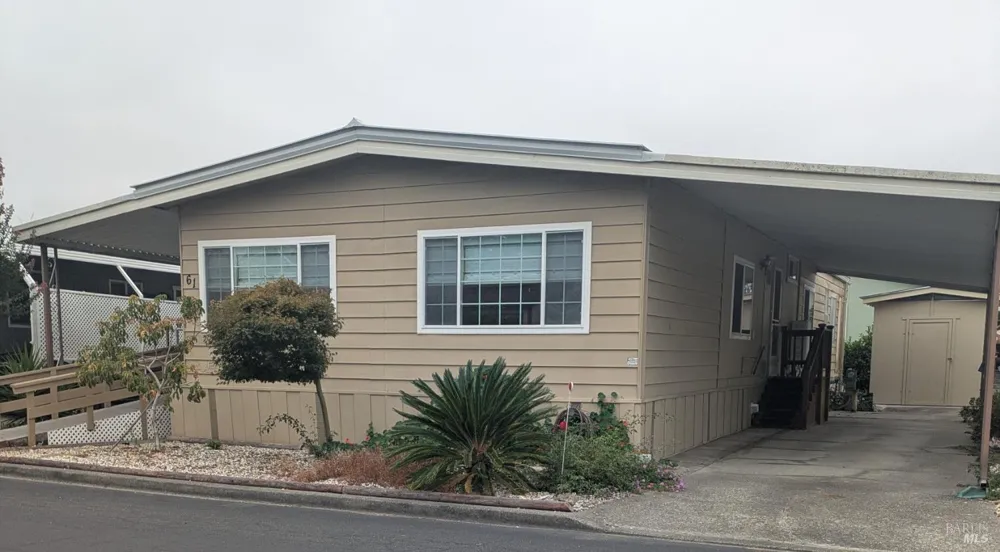 61 Somerset Drive Santa Rosa, CA 95401