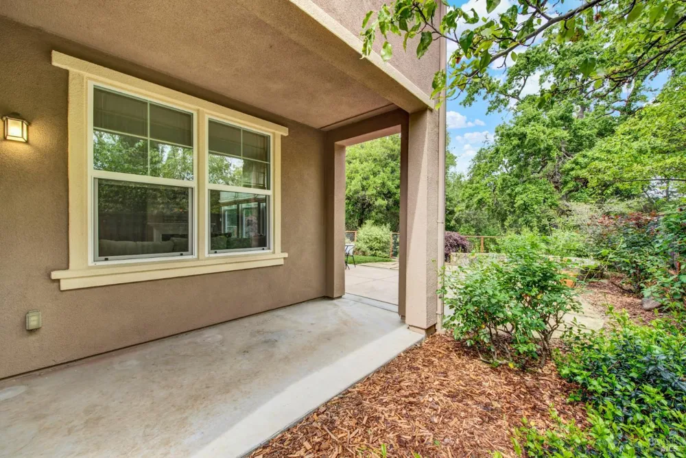 18 Riverton Court Napa, CA 94558