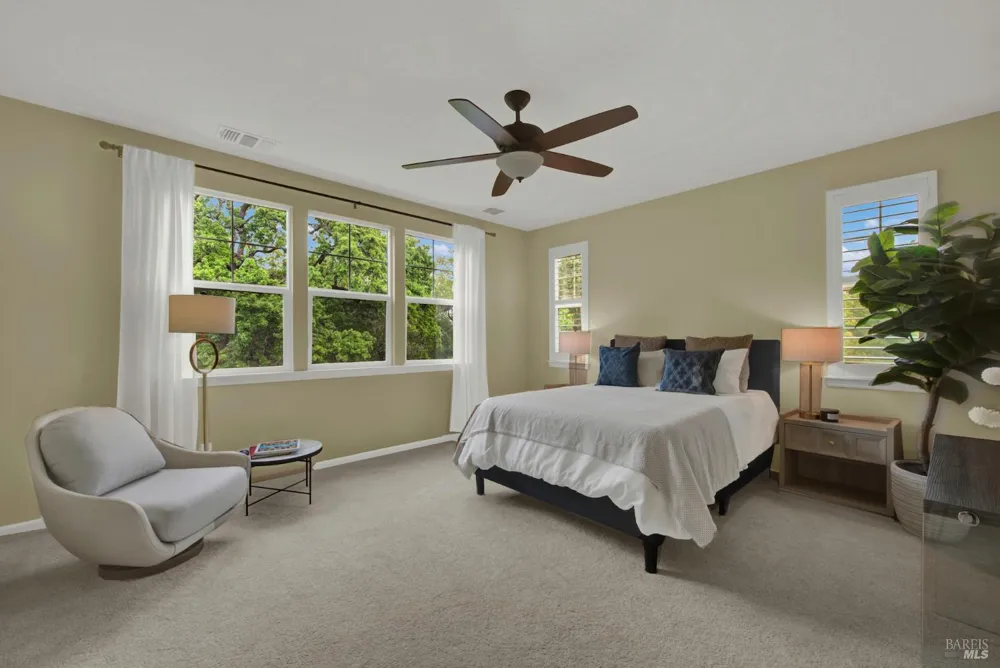 18 Riverton Court Napa, CA 94558