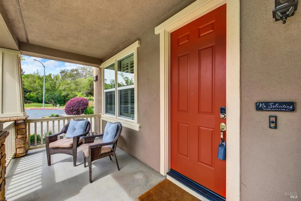 18 Riverton Court Napa, CA 94558