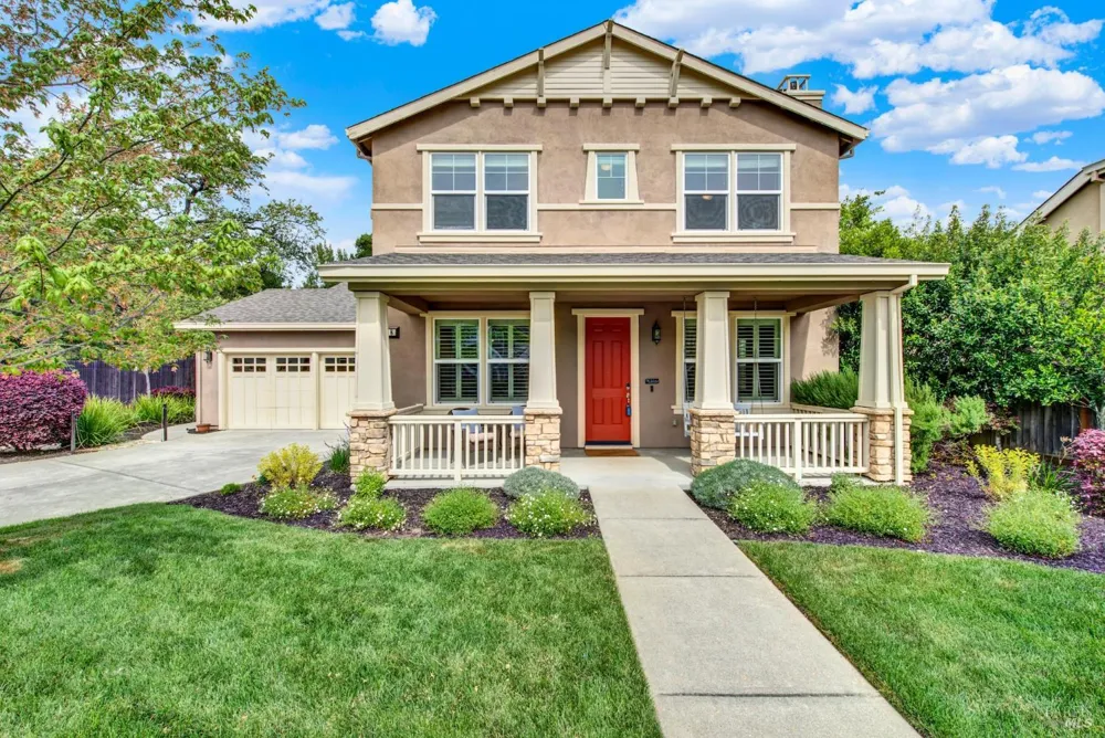 18 Riverton Court Napa, CA 94558