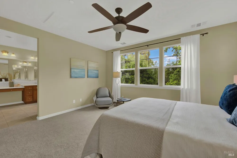18 Riverton Court Napa, CA 94558