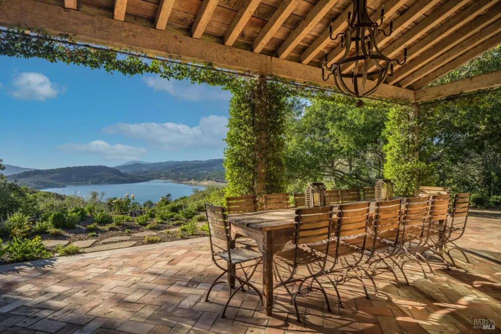 40 Long Ranch Road St. Helena, CA 94574