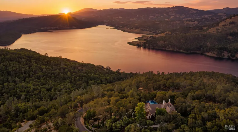 40 Long Ranch Road St. Helena, CA 94574