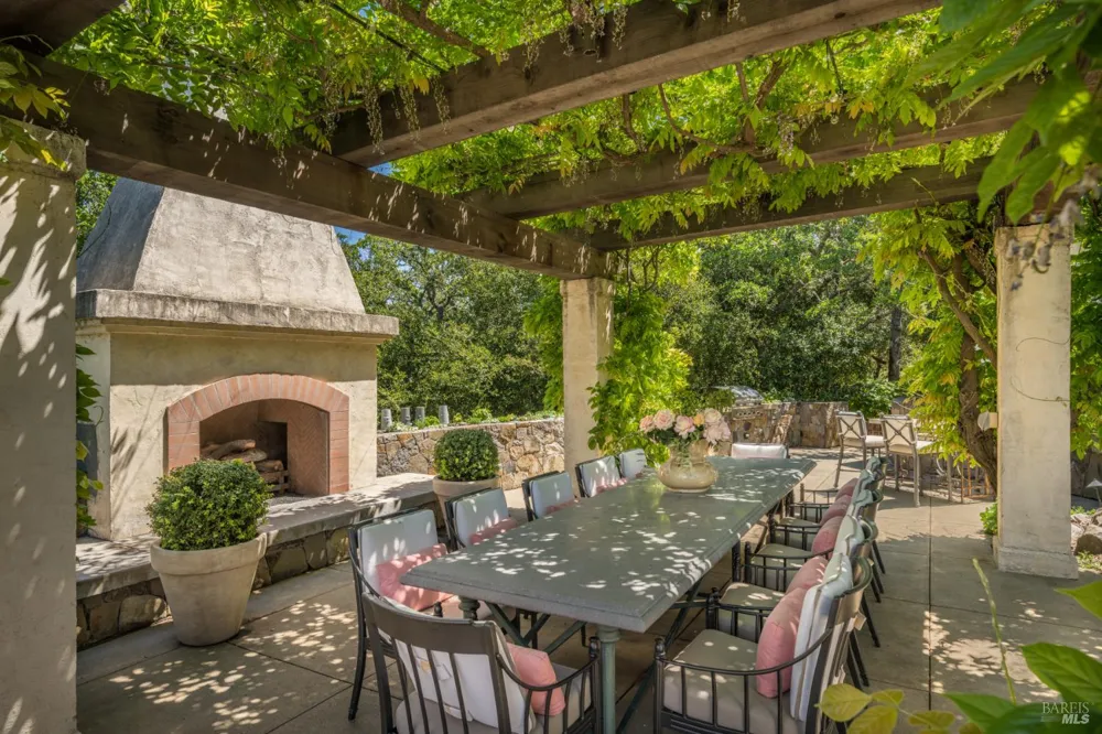 40 Long Ranch Road St. Helena, CA 94574