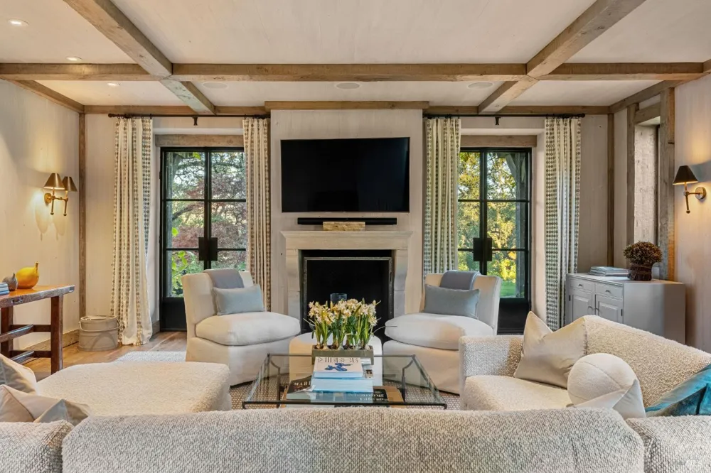 40 Long Ranch Road St. Helena, CA 94574