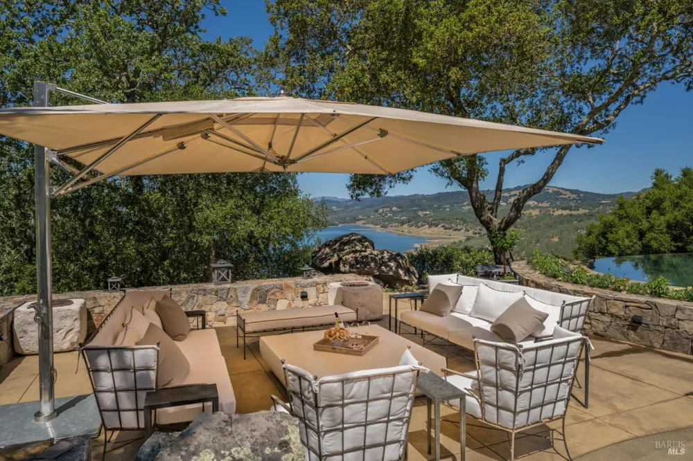 40 Long Ranch Road St. Helena, CA 94574