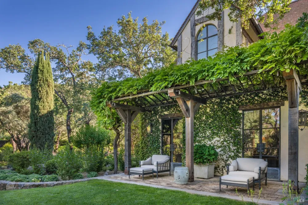 40 Long Ranch Road St. Helena, CA 94574
