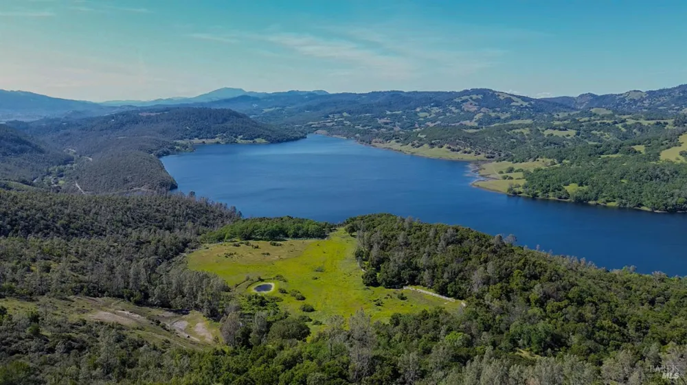 40 Long Ranch Road St. Helena, CA 94574