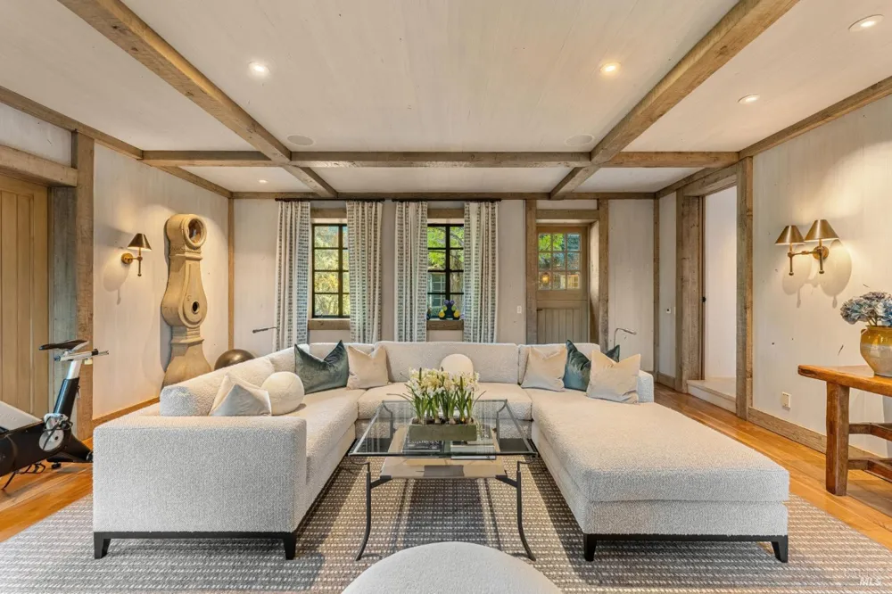 40 Long Ranch Road St. Helena, CA 94574