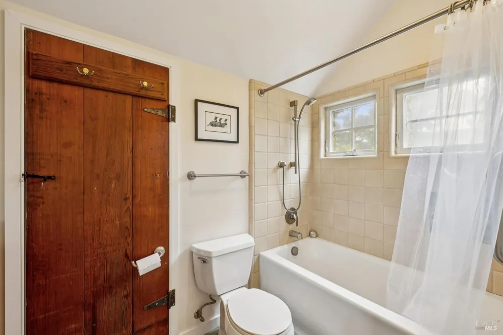6 Cameron Street Inverness, CA 94937