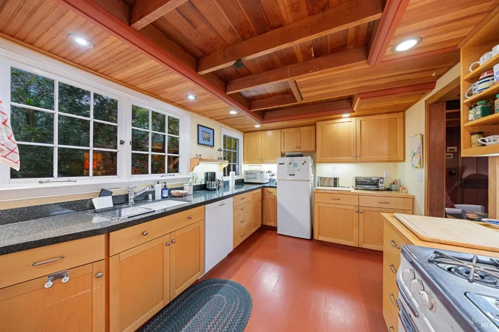 6 Cameron Street Inverness, CA 94937
