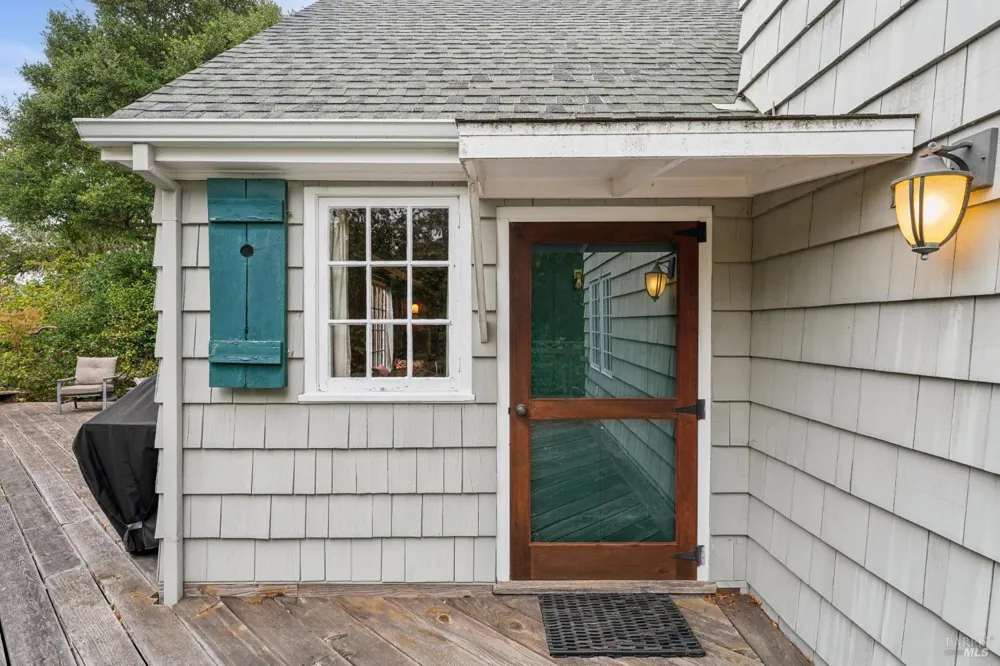 6 Cameron Street Inverness, CA 94937