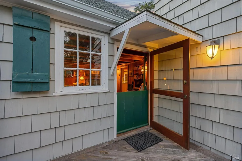 6 Cameron Street Inverness, CA 94937