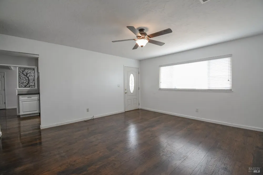 525 Sierra Drive Dixon, CA 95620