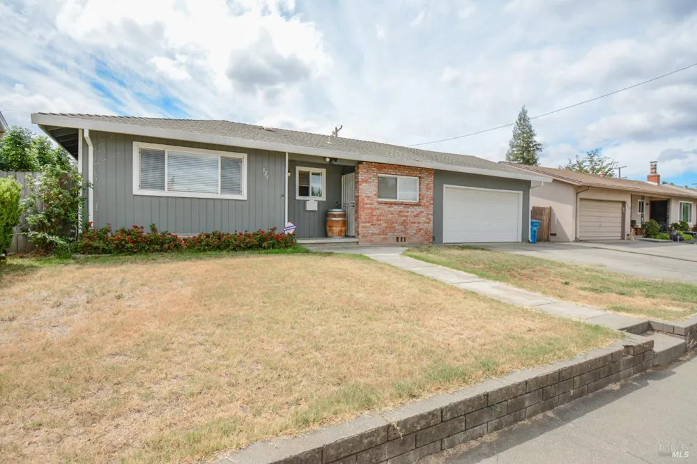 525 Sierra Drive Dixon, CA 95620