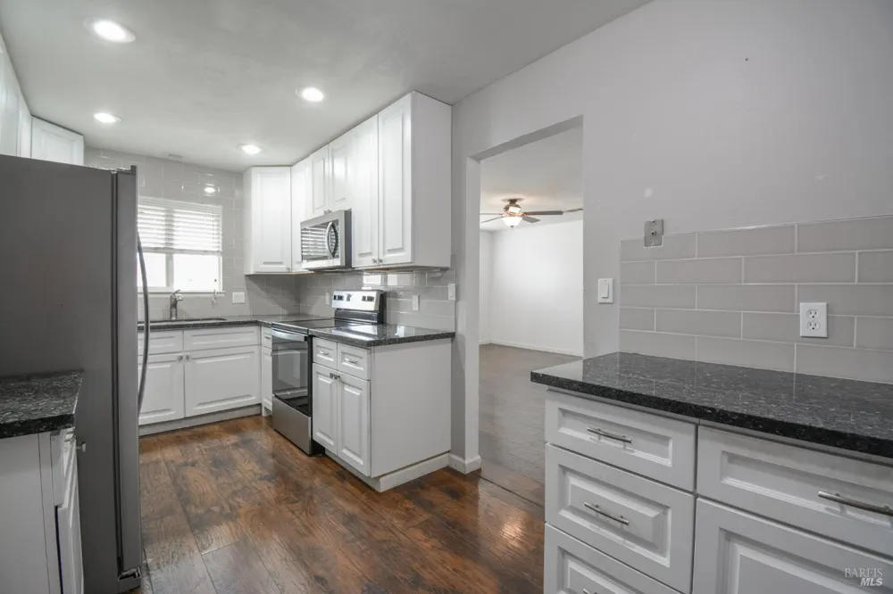 525 Sierra Drive Dixon, CA 95620
