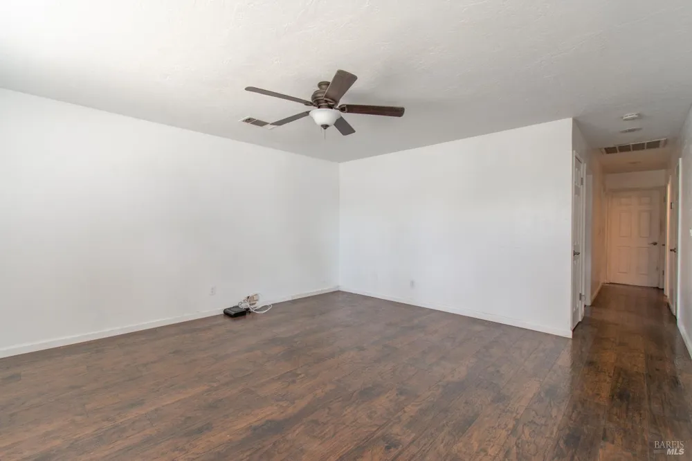 525 Sierra Drive Dixon, CA 95620