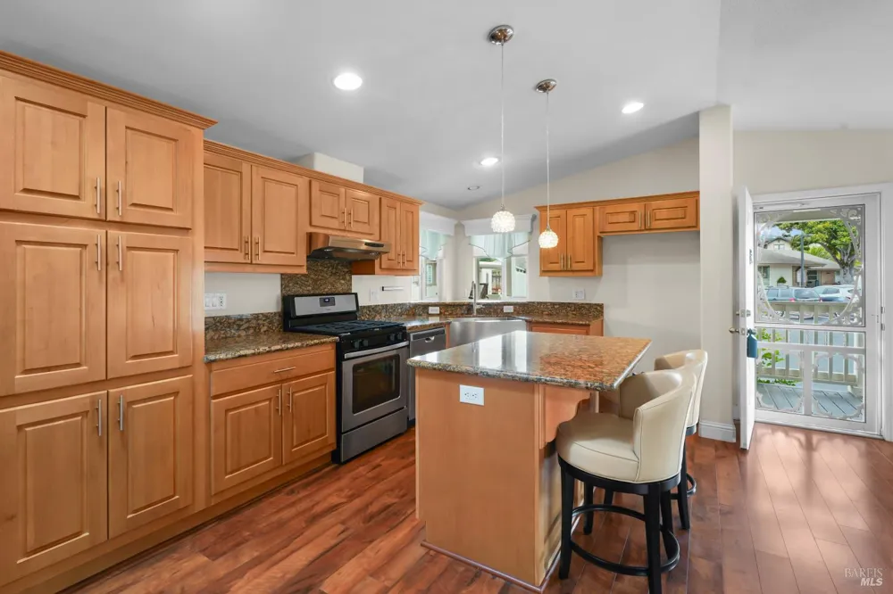 105 Redwing Drive Santa Rosa, CA 95409