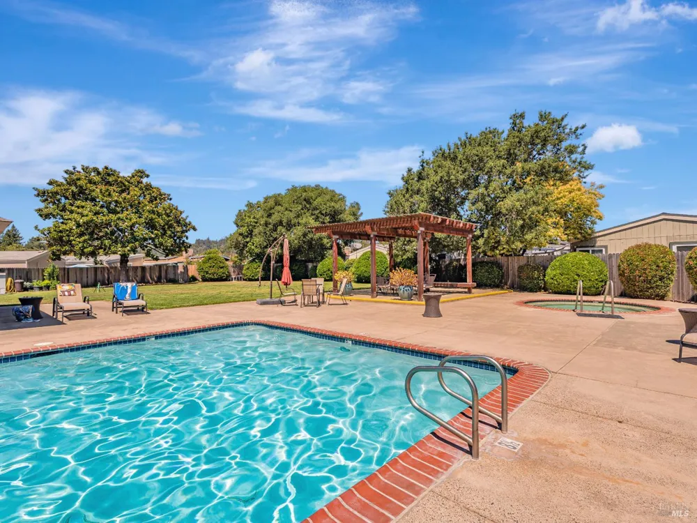 105 Redwing Drive Santa Rosa, CA 95409