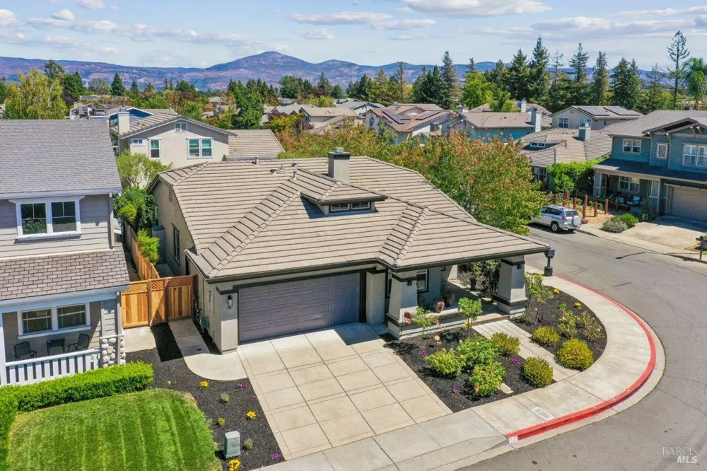 58 Skipping Rock Way Napa, CA 94558