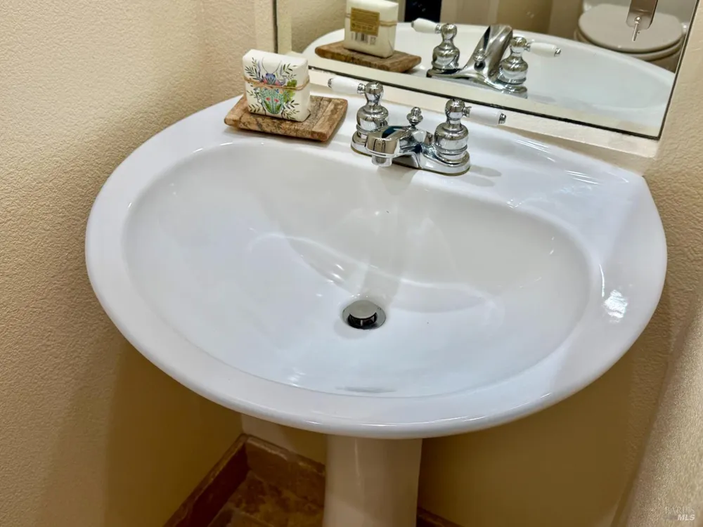 58 Skipping Rock Way Napa, CA 94558