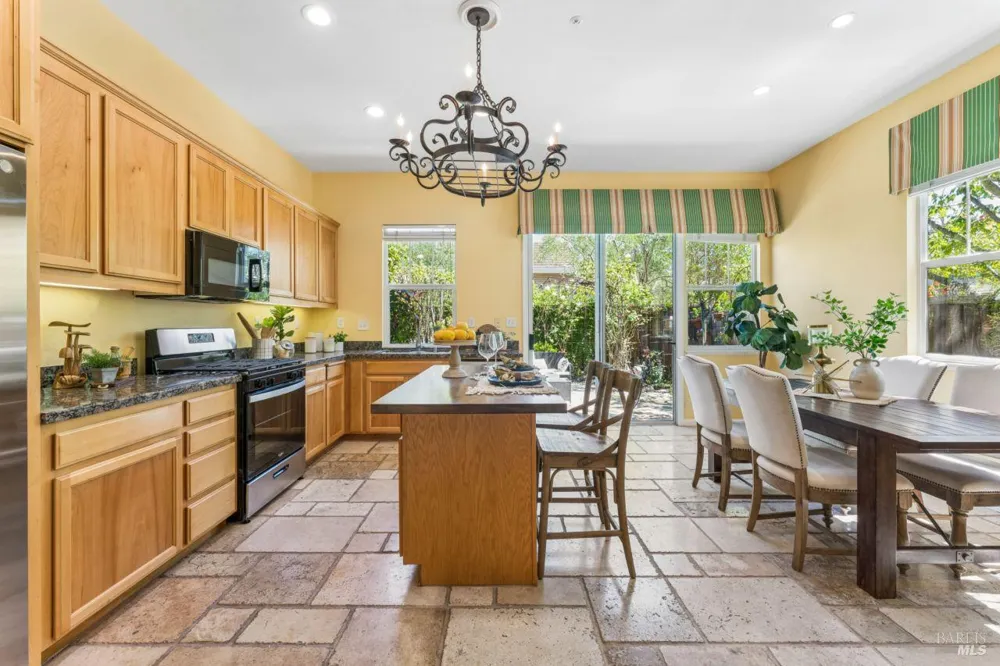 58 Skipping Rock Way Napa, CA 94558