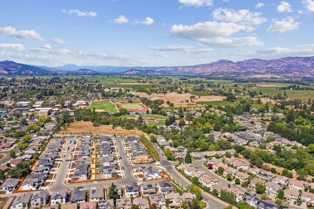 58 Skipping Rock Way Napa, CA 94558