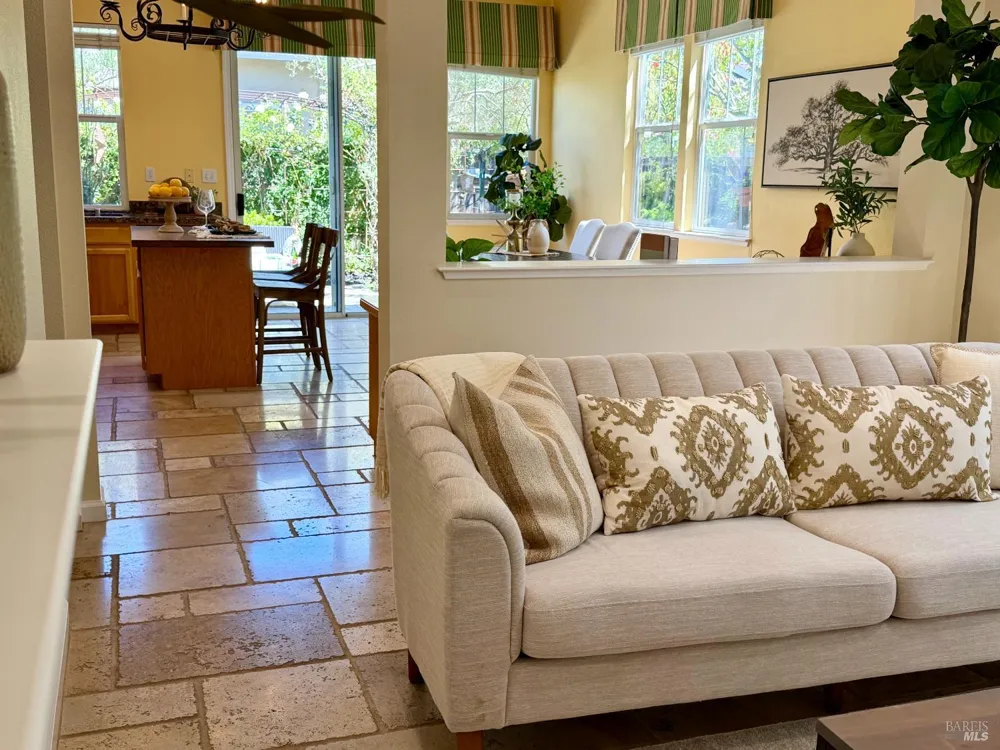 58 Skipping Rock Way Napa, CA 94558