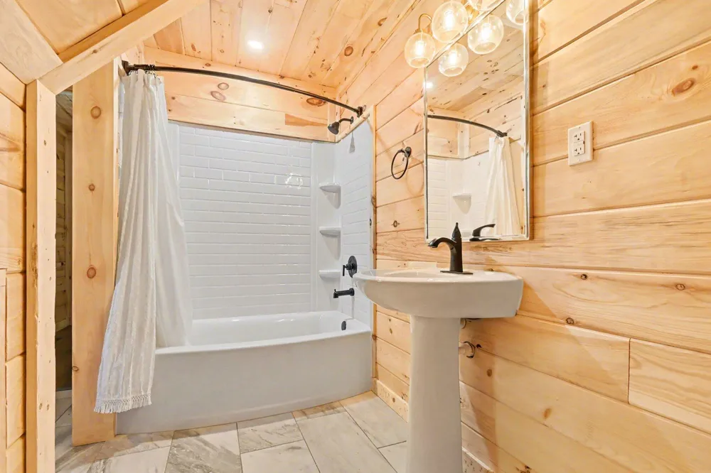 5495 Toles Road Mason, MI 48854