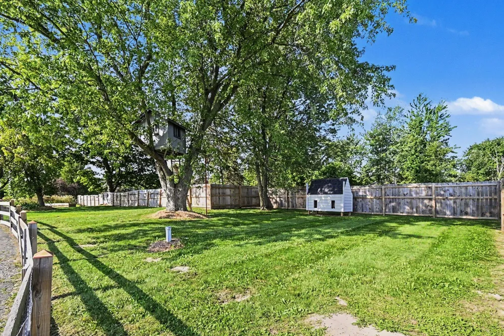 5495 Toles Road Mason, MI 48854