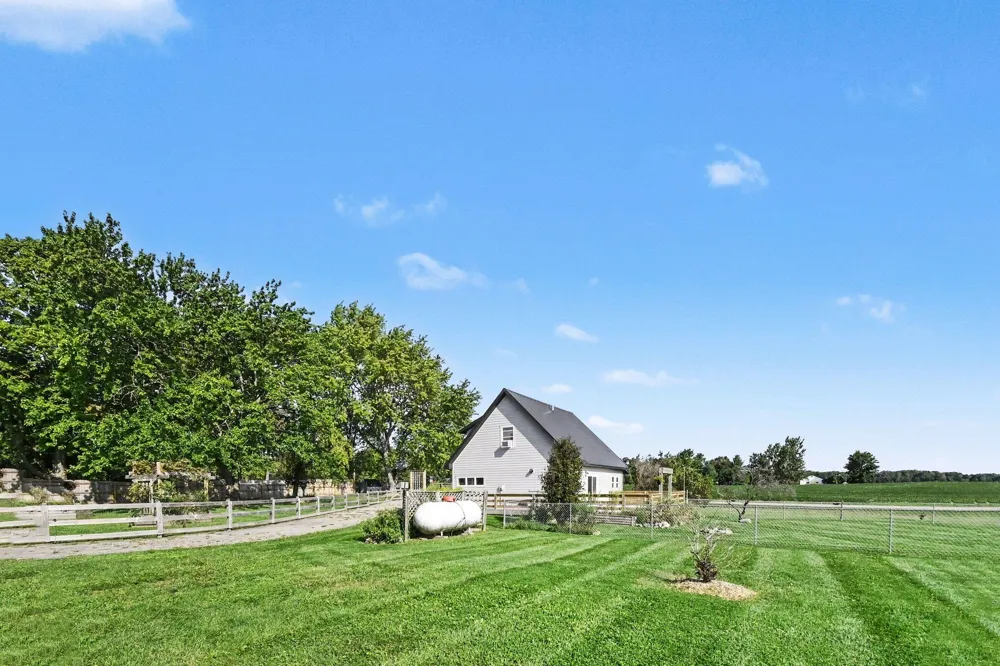 5495 Toles Road Mason, MI 48854