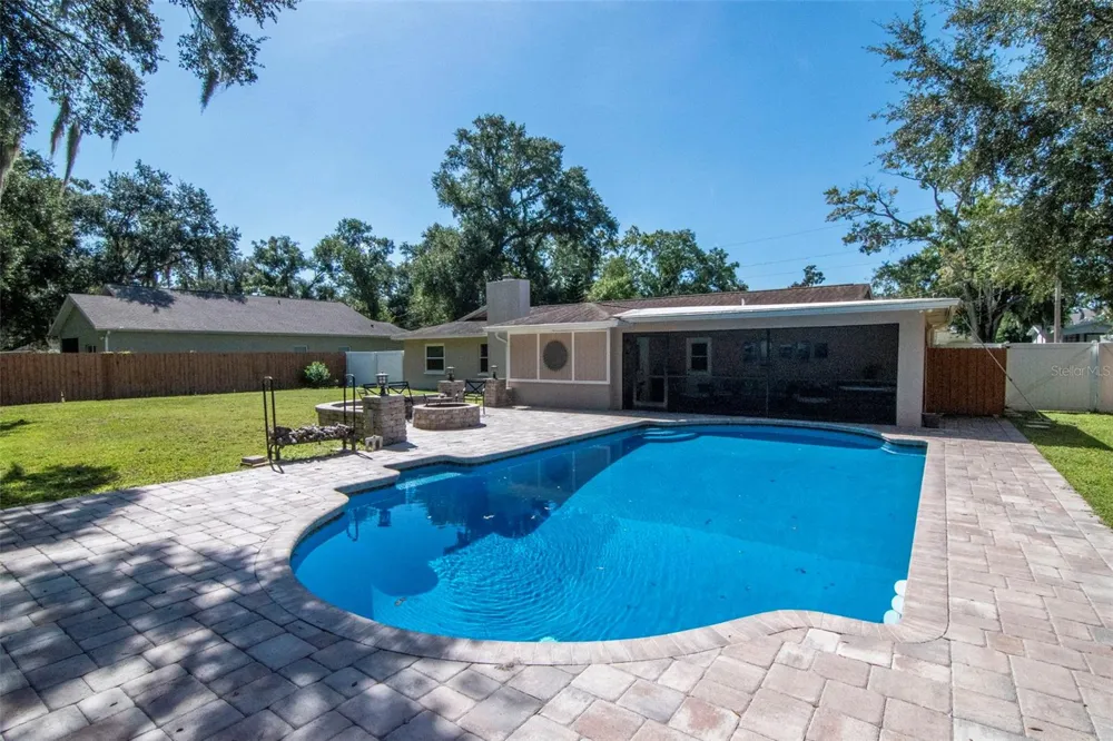 1912 MAY STREET Brandon, FL 33510