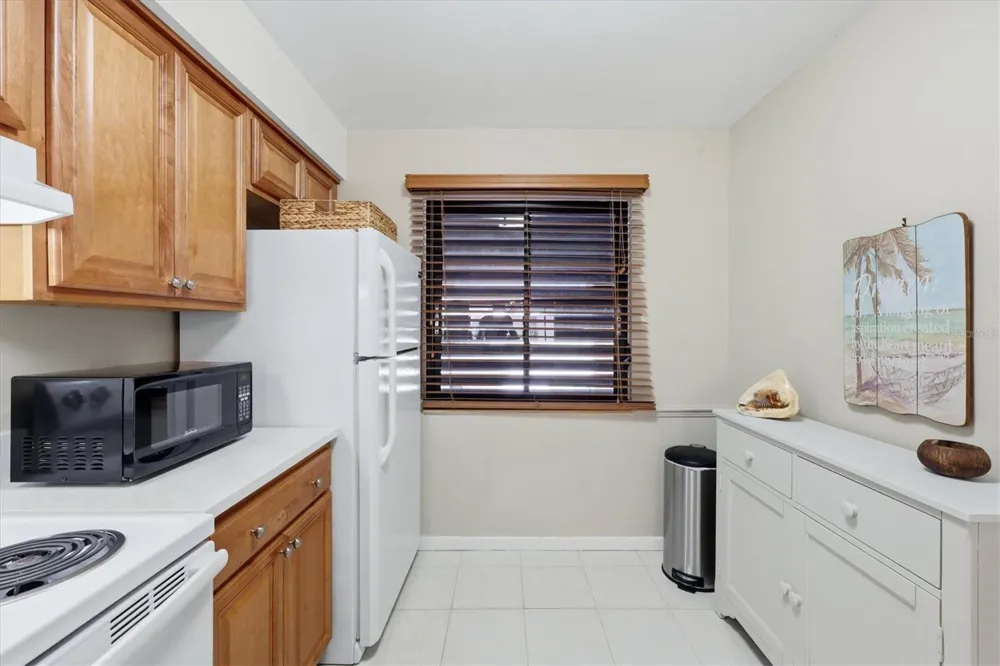 5216 LAKE VILLAGE DRIVE #71 Sarasota, FL 34235