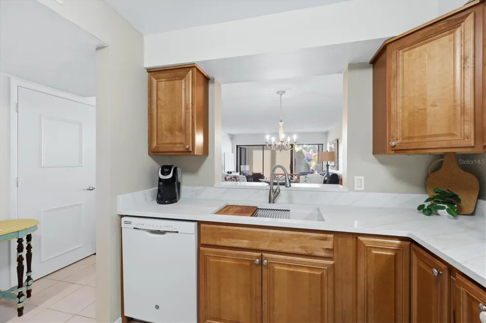 5216 LAKE VILLAGE DRIVE #71 Sarasota, FL 34235