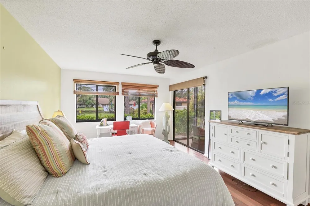 5216 LAKE VILLAGE DRIVE #71 Sarasota, FL 34235