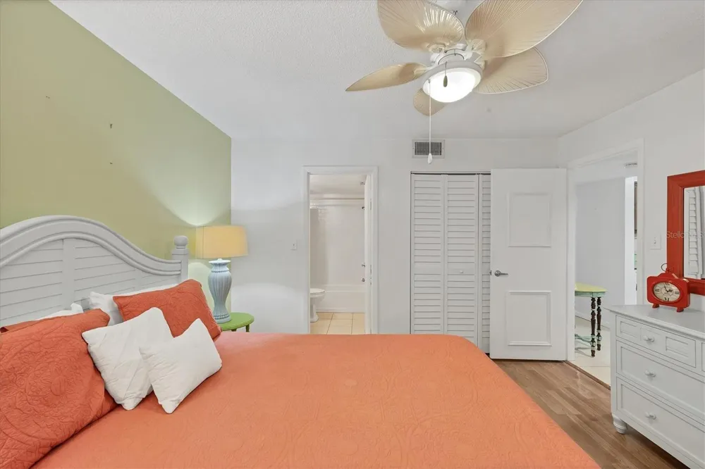 5216 LAKE VILLAGE DRIVE #71 Sarasota, FL 34235