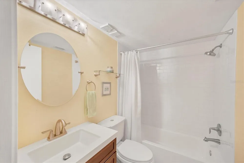 5216 LAKE VILLAGE DRIVE #71 Sarasota, FL 34235