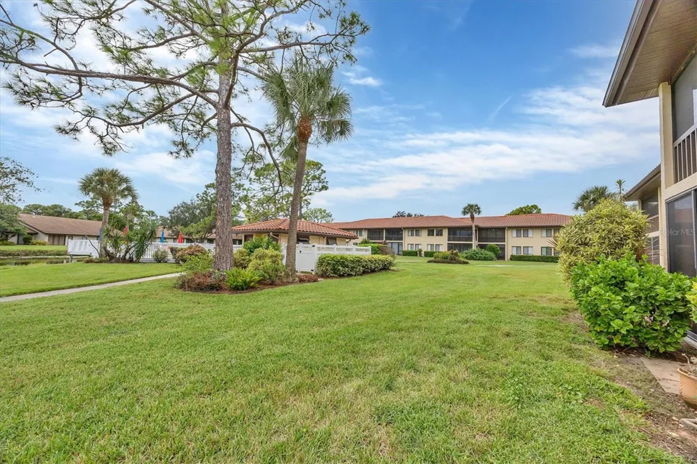 5216 LAKE VILLAGE DRIVE #71 Sarasota, FL 34235