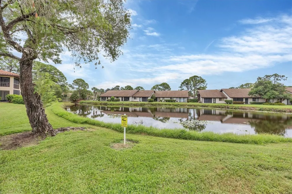 5216 LAKE VILLAGE DRIVE #71 Sarasota, FL 34235