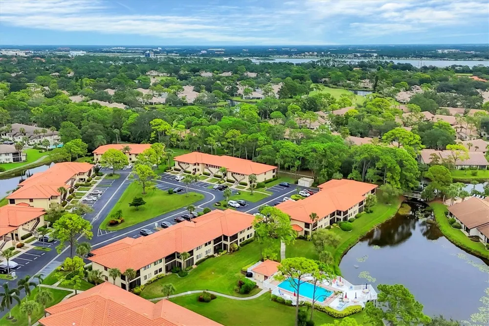 5216 LAKE VILLAGE DRIVE #71 Sarasota, FL 34235