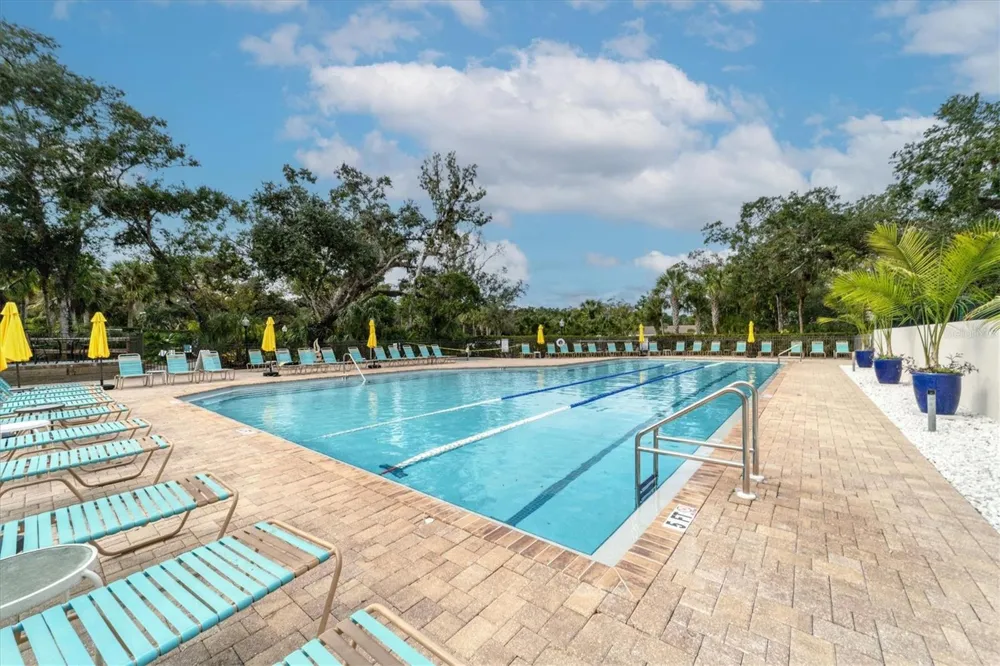5216 LAKE VILLAGE DRIVE #71 Sarasota, FL 34235
